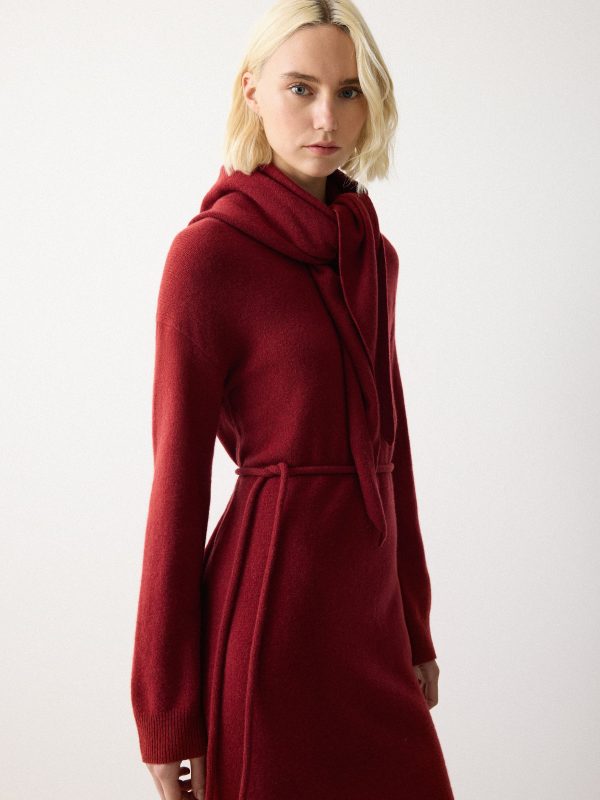 Triangular Scarf Knit Dress | Red