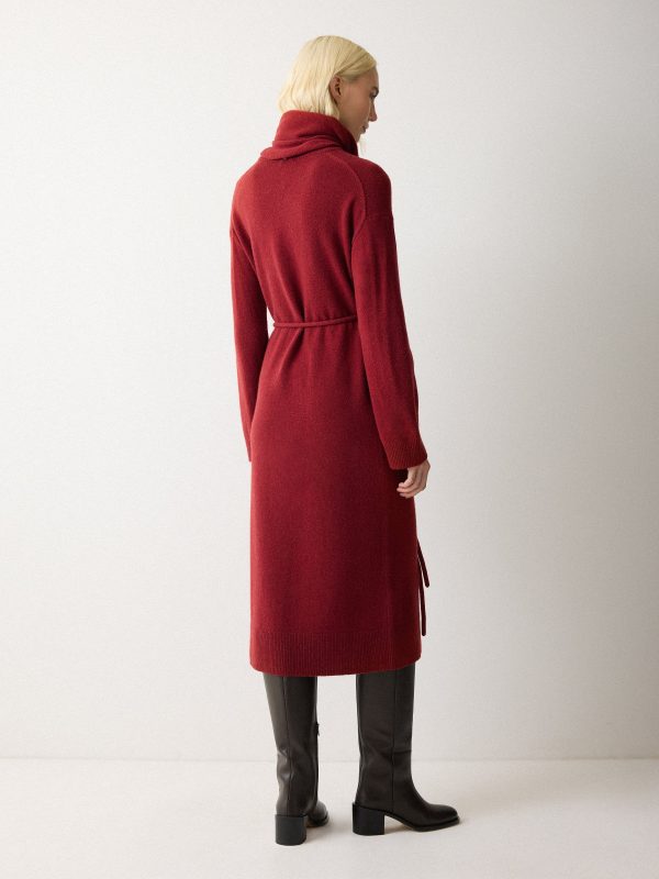 Triangular Scarf Knit Dress | Red