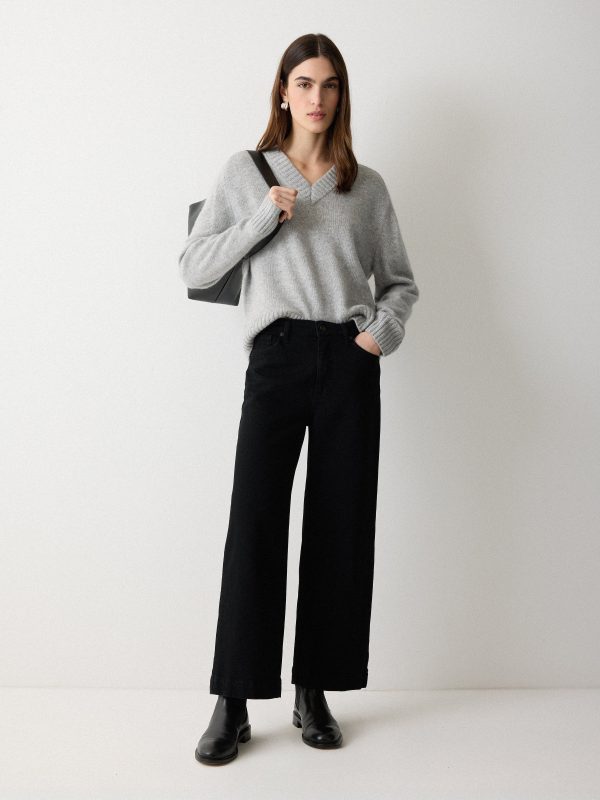 Wool Cashmere Blend V Neck Jumper | Grey